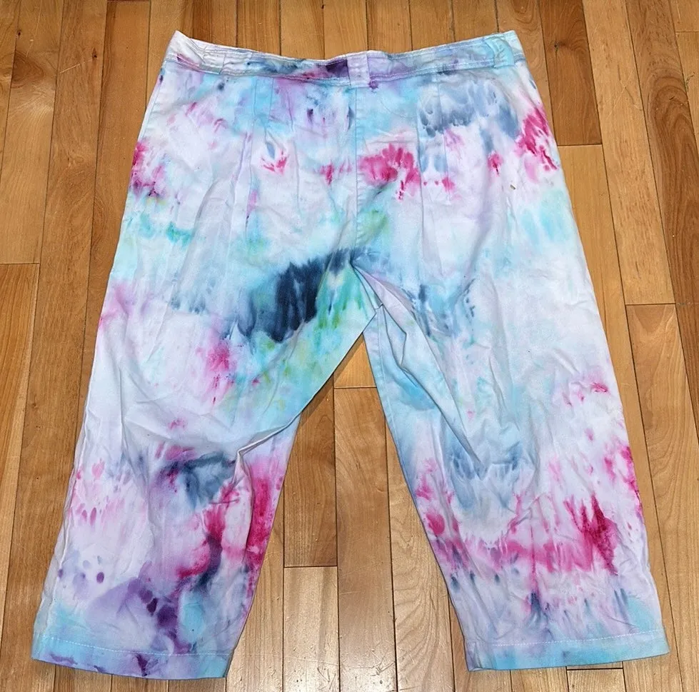 38”in Tye dye Capri pants