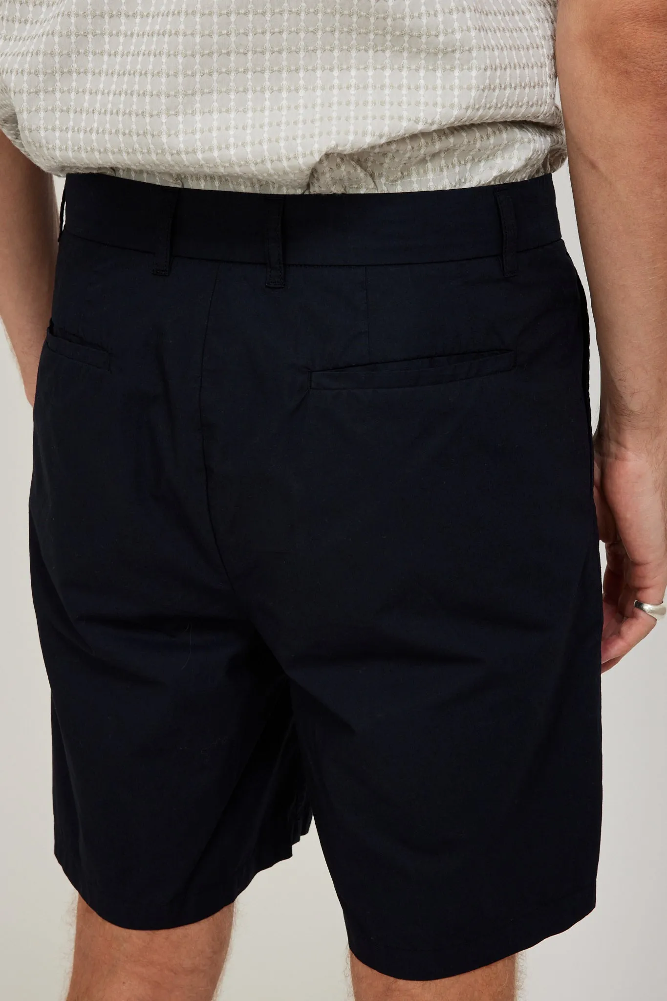 Benn Relaxed Typewriter Pleated Short Dark Navy
