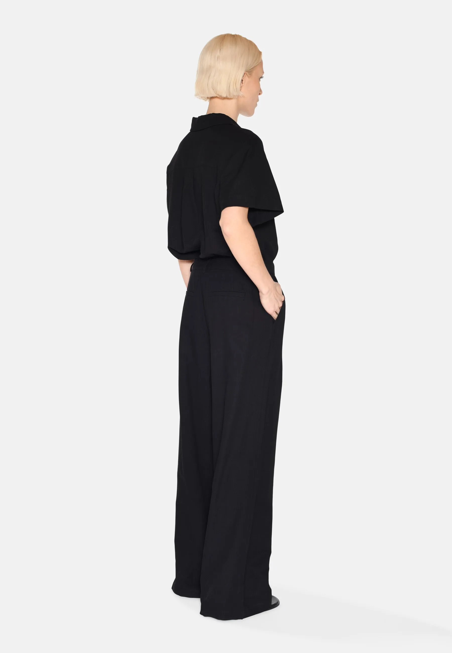 Gunli dressed pants with tie-detail 4191 - Black