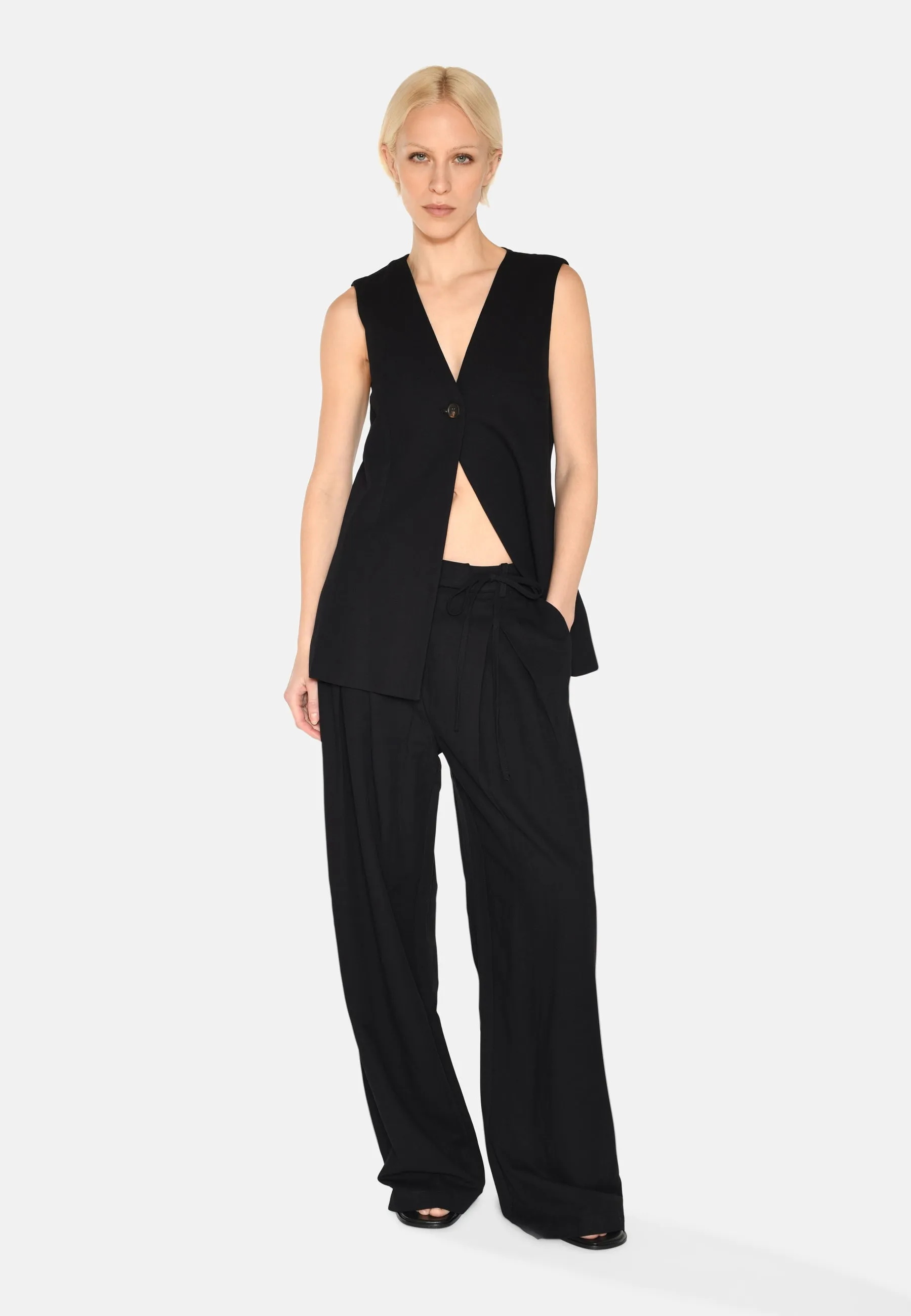 Gunli dressed pants with tie-detail 4191 - Black